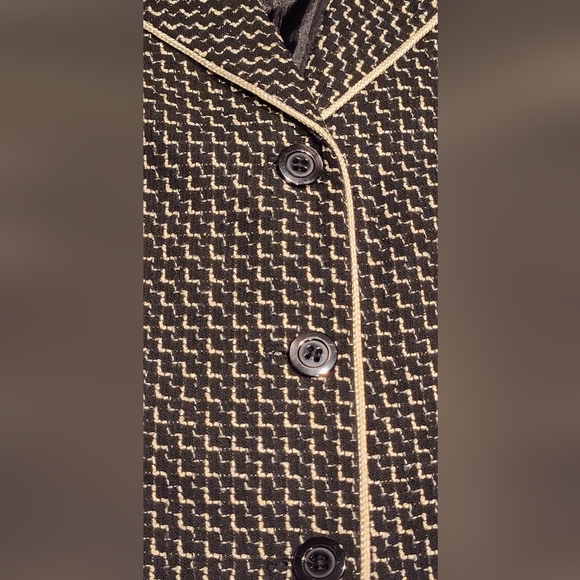Talbots Petites 3 Button Blazer - Black and Cream - Size 6 - Picture 4 of 5